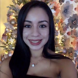 Meet your Posher, Estefany